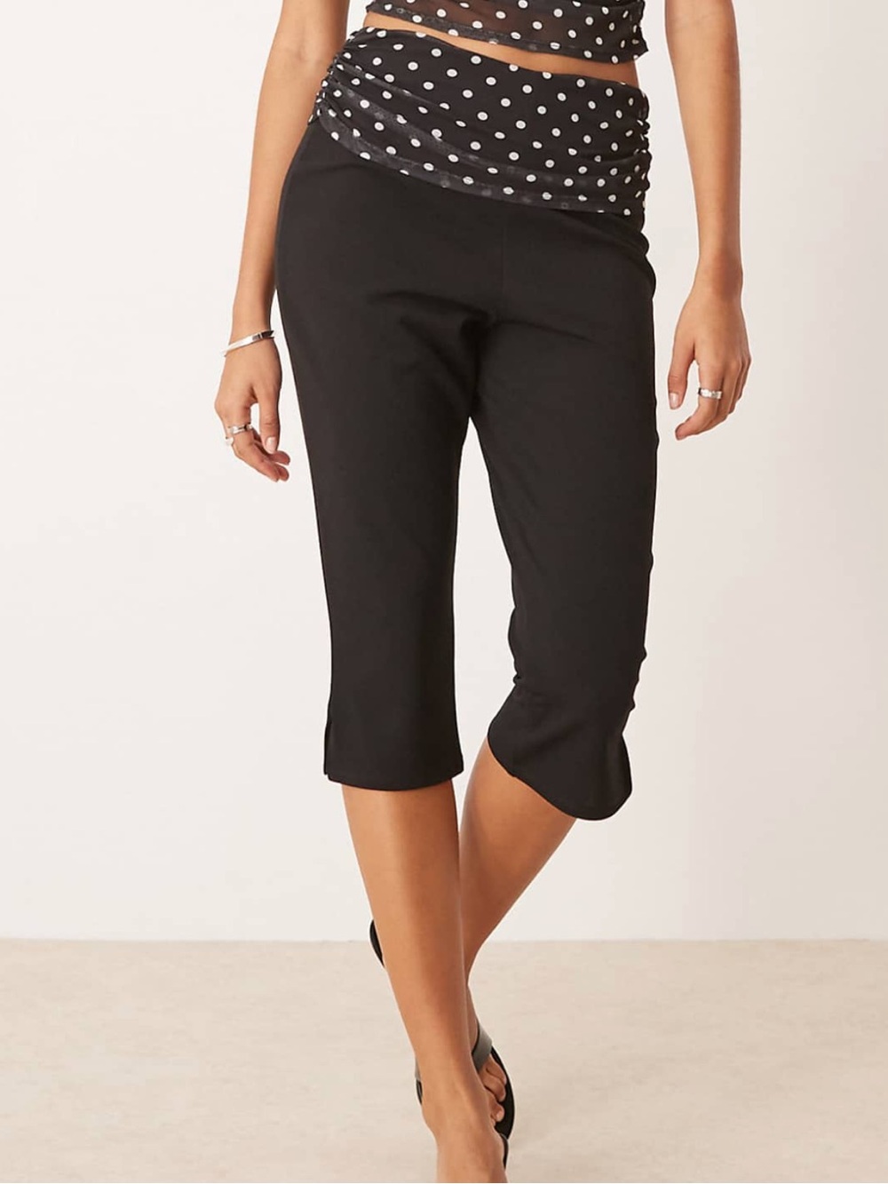 ASOS Black Capri Pants for Women Size S